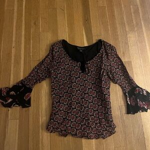 SOLD| funky unique bell sleeve blouse